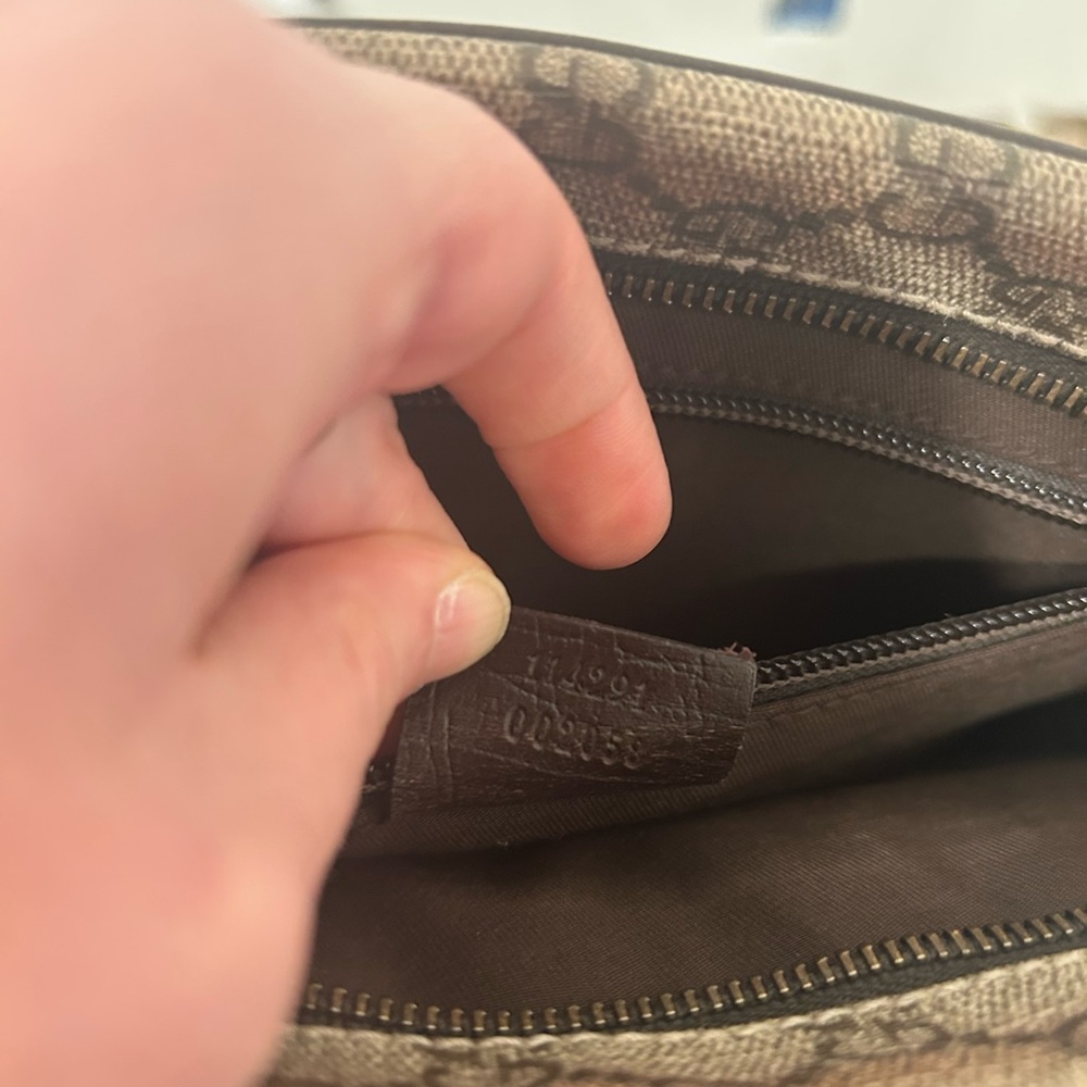 Gucci Vintage GG Supreme Sling Bag Brown - Picture 11 of 11